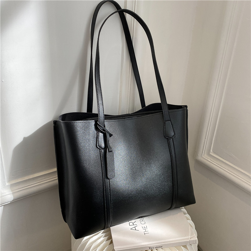 Classic Black Faux Leather Tot - đánh giá và giá Leather Work Handbags For Women