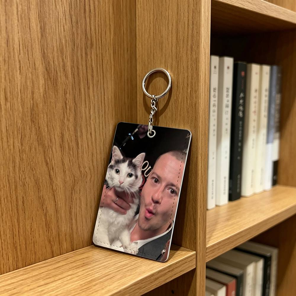 actor J-Joseph Quinn Cat Badge - đánh giá và giá Leather Working